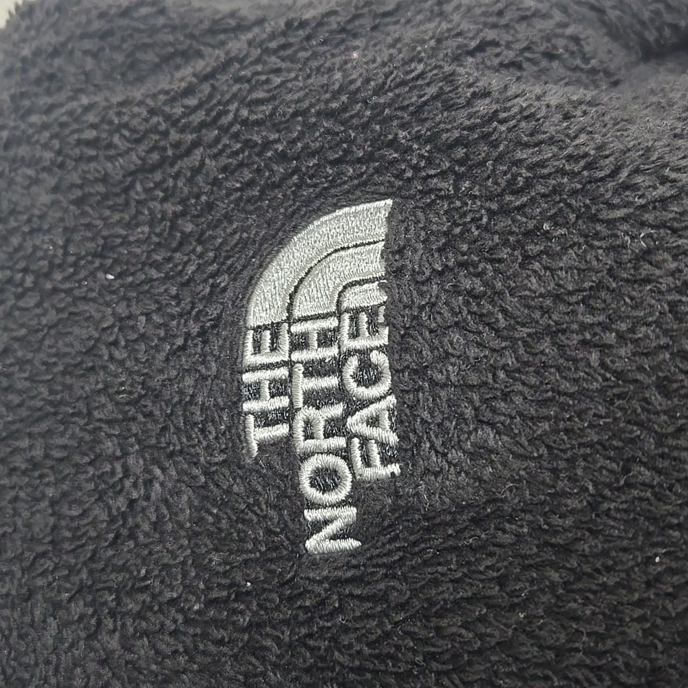 The North Face Women's Black Fleece Jacket. #123 - Picture 2 of 5